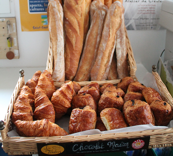 dépot de pain et viennoiseries au camping
